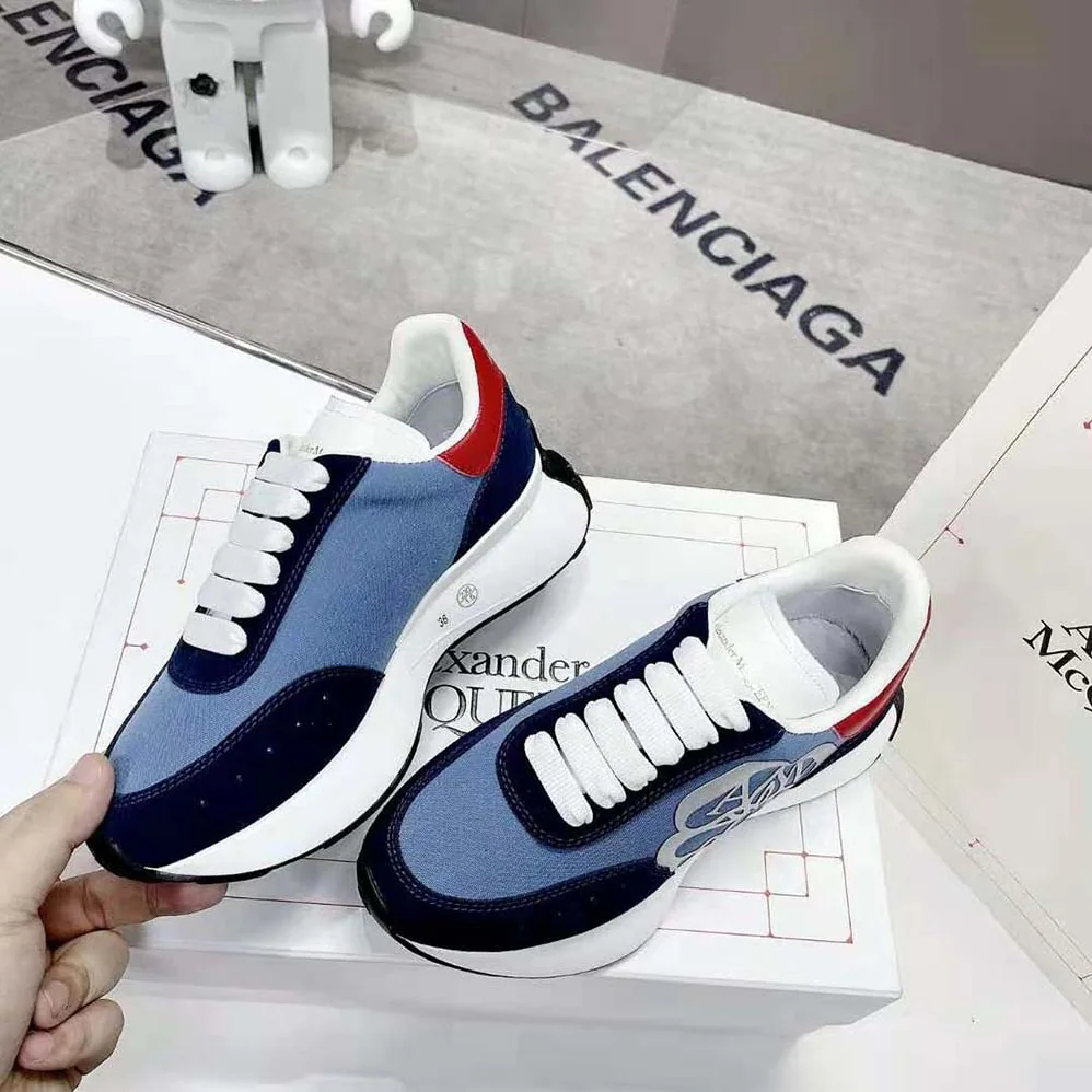Alexander Mcqueen Sprint Runner in Calf Leather for Unisex in Blue Alexander Mcqueen Sprint Runner in Calf Leather for Unisex in Blue