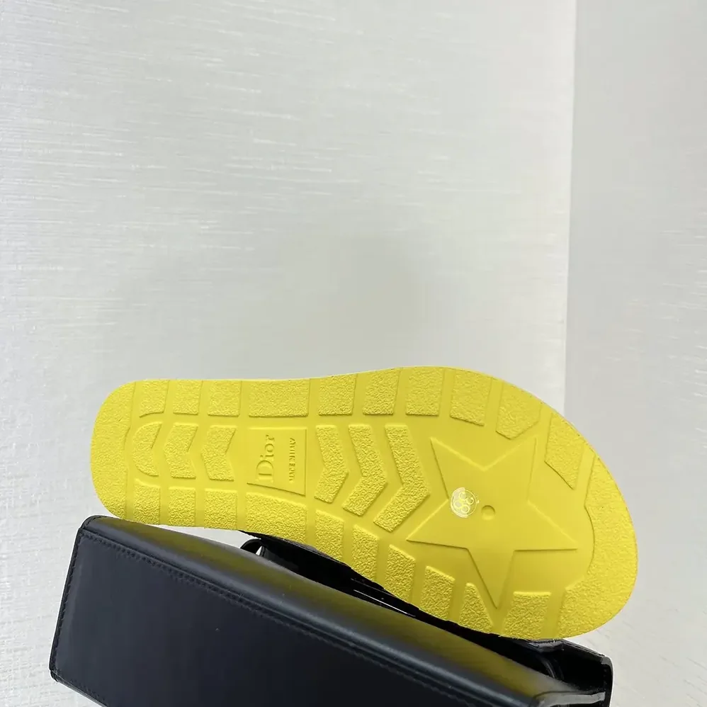 Dior Diorsea Thong Sandal Lemon Yellow Leather for Women in Effect Fabric