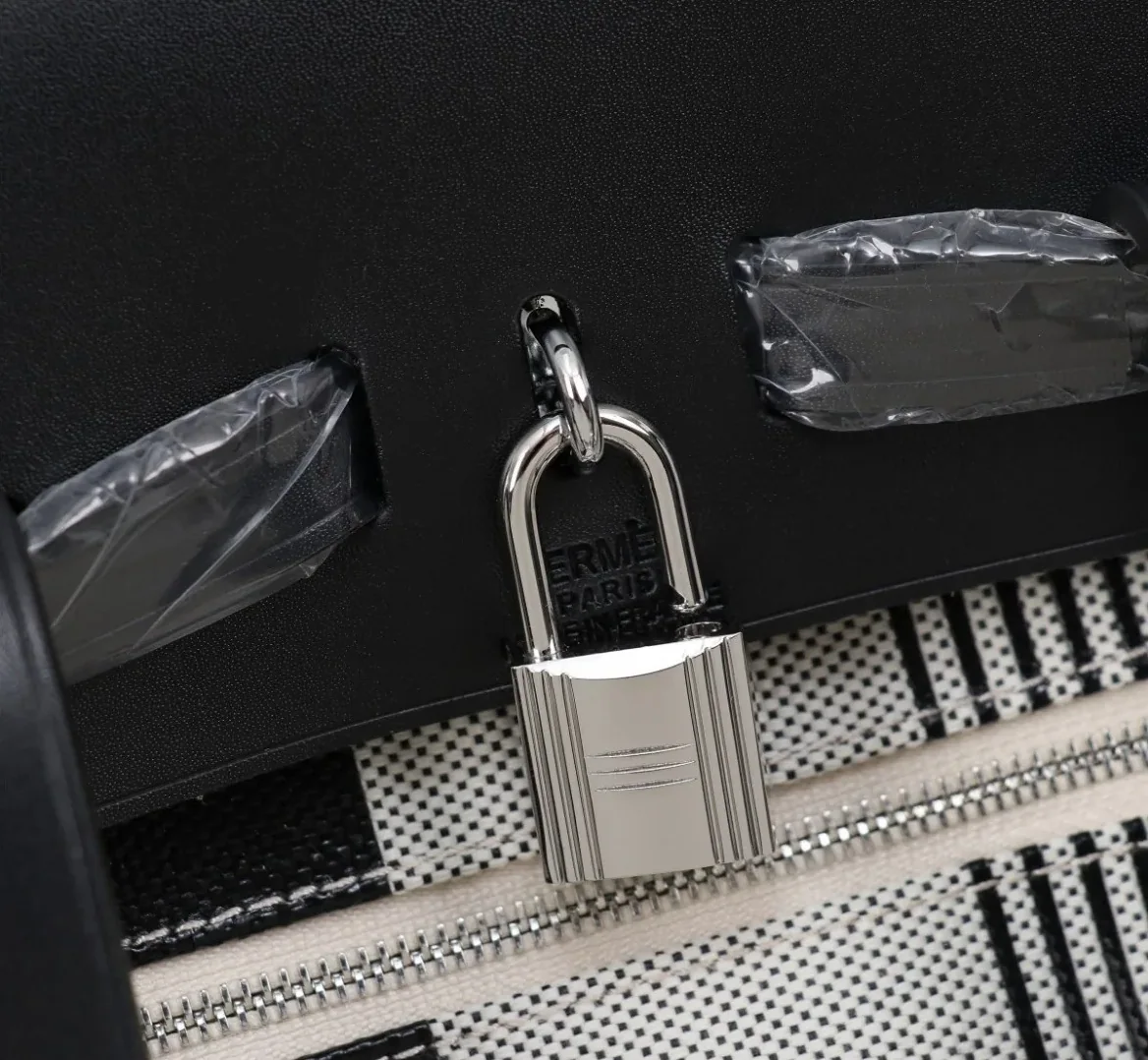 Hermes Buckle Lock Shape Striped Silver Toned Hardware Bag Hermes Buckle Lock Shape Striped Silver Toned Hardware Bag