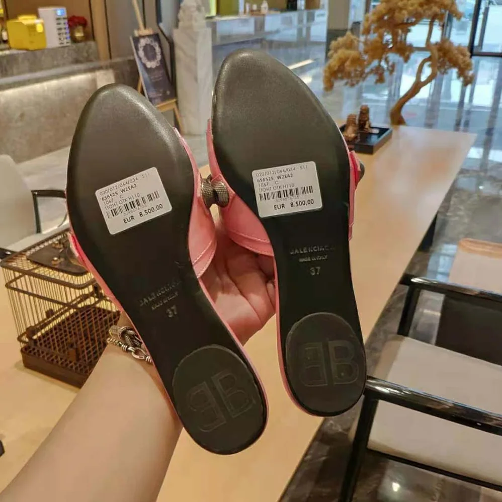 Balenciaga Cagole Sandal in Pink Arena Lambskin for Women Balenciaga Cagole Sandal in Pink Arena Lambskin for Women
