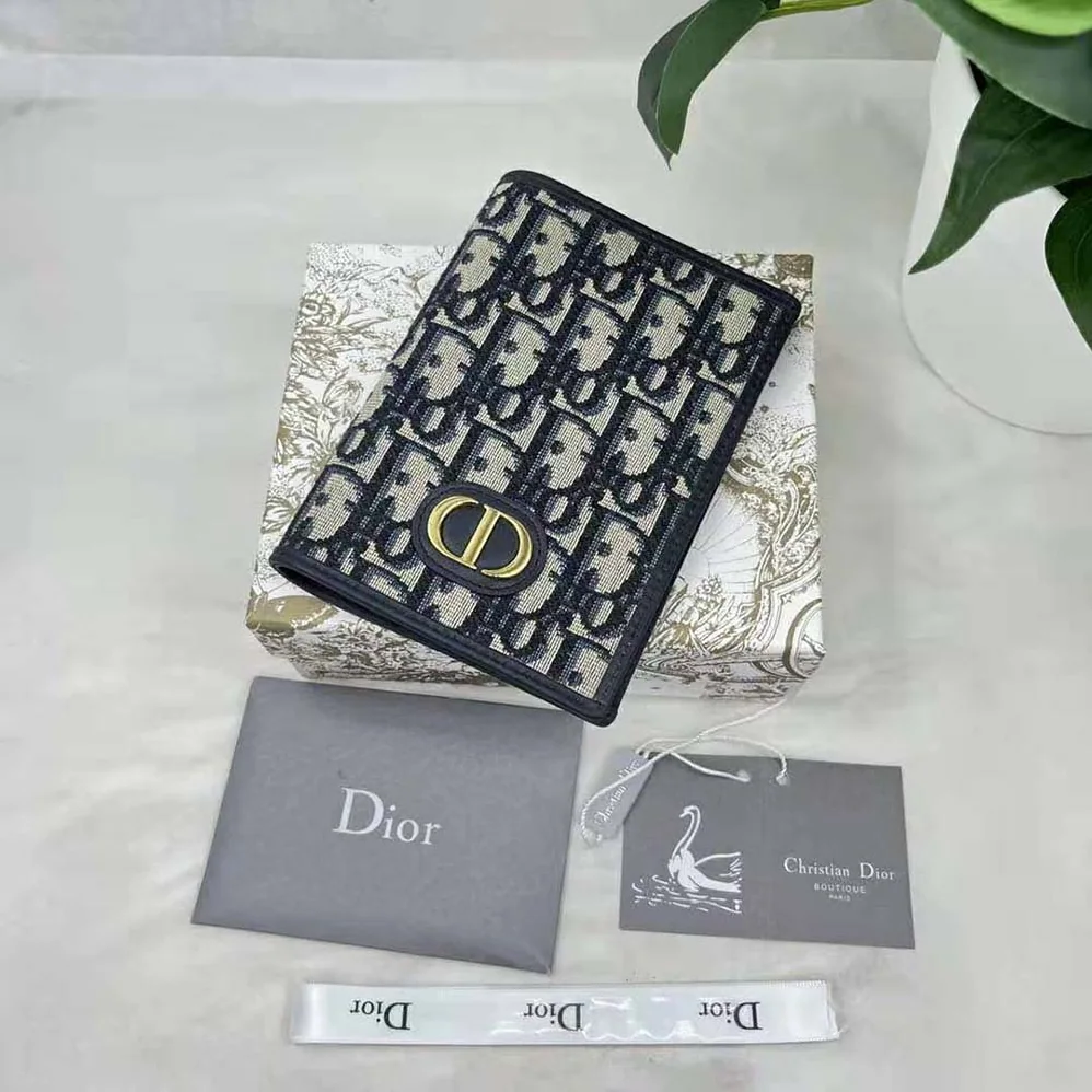 Dior 30 Montaigne Passport Holder Blue Dior Oblique Jacquard for Women