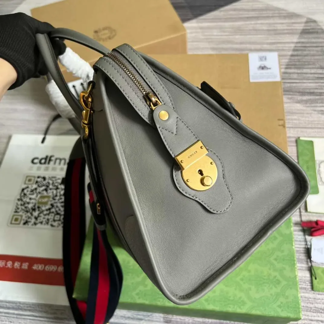Gucci Double G-Detailed Smooth Medium Handbag Grey /