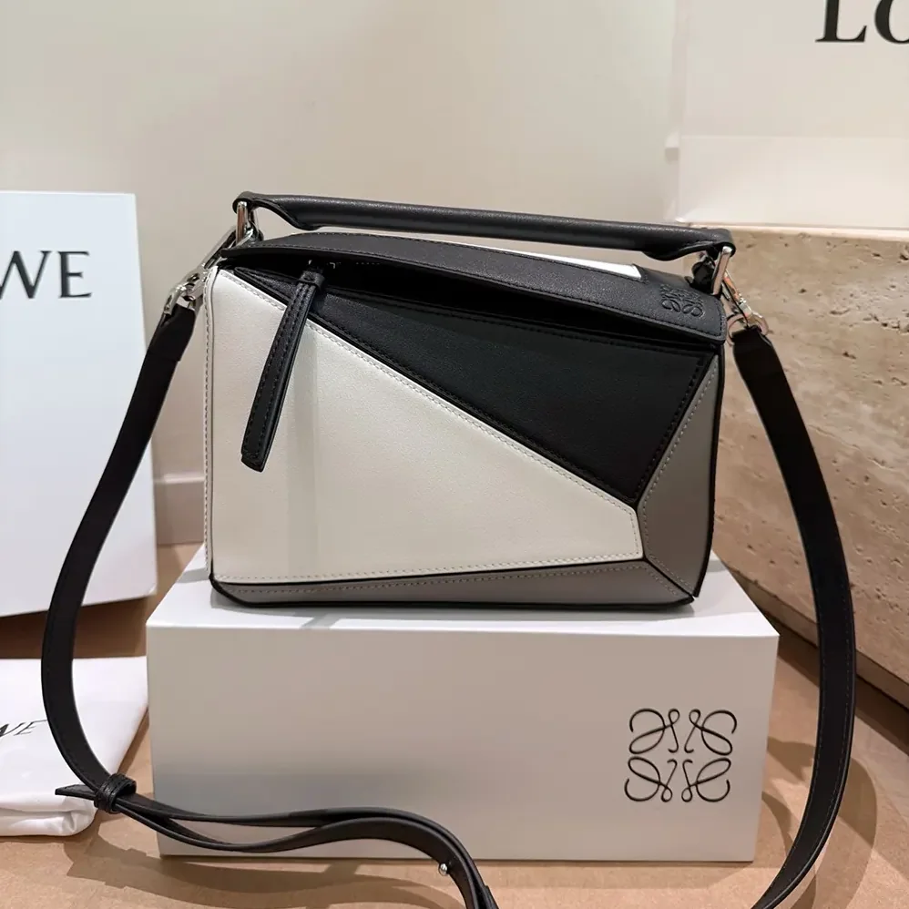 Loewe Small Puzzle Bag in Nappa Calfskin for Unisex in Grey Loewe Small Puzzle Bag in Nappa Calfskin for Unisex in Grey