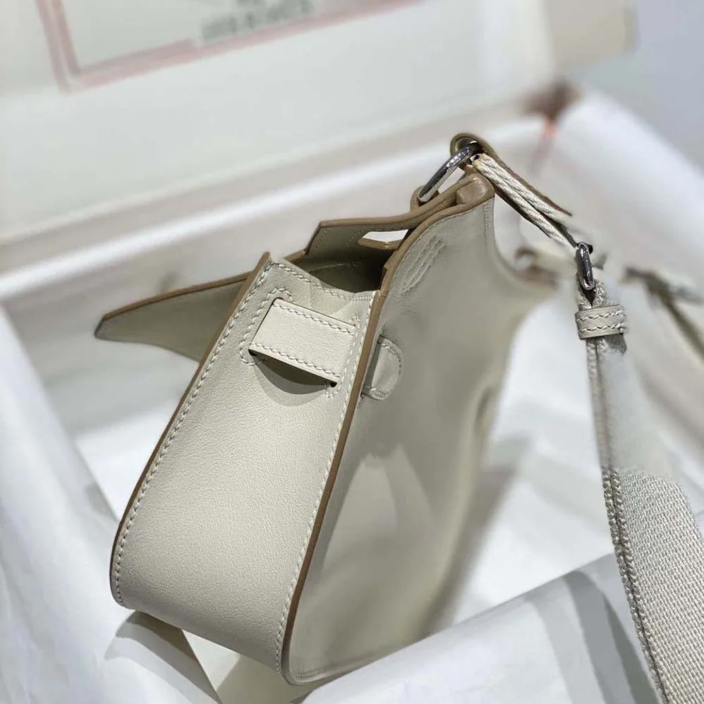 Hermes Jyspiere in Evercolor Leather for Women in White/Silver