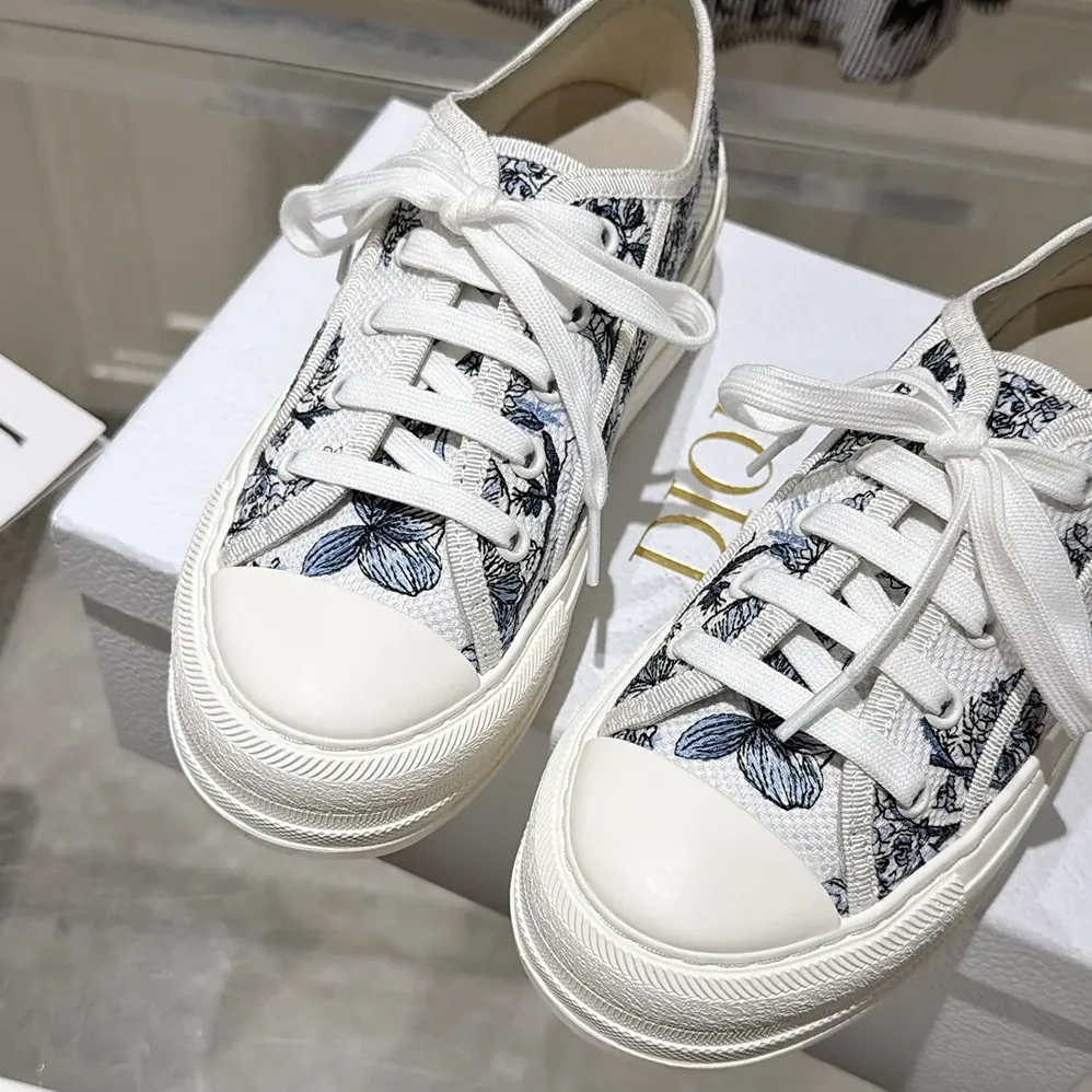 Dior Dioriviera Walk'n'Dior Sneaker White and Blue Toile de Jouy Floral Garden Embroidered Cotton for Women Dior Dioriviera Walk'n'Dior Sneaker White and Blue Toile de Jouy Floral Garden Embroidered Cotton for Women