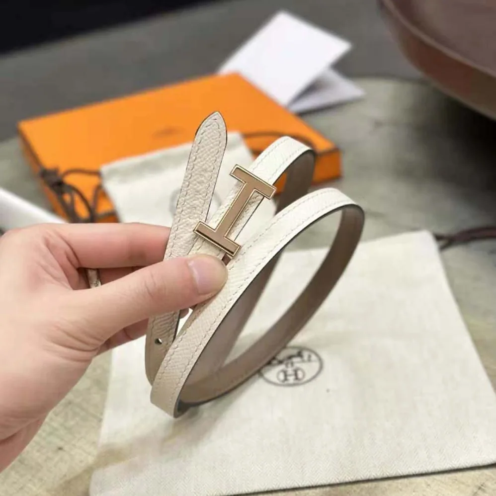 Hermes Focus Belt Buckle & Reversible Leather Strap 13 mm for Women in Gold/Brown Hermes Focus Belt Buckle & Reversible Leather Strap 13 mm for Women in Gold/Brown