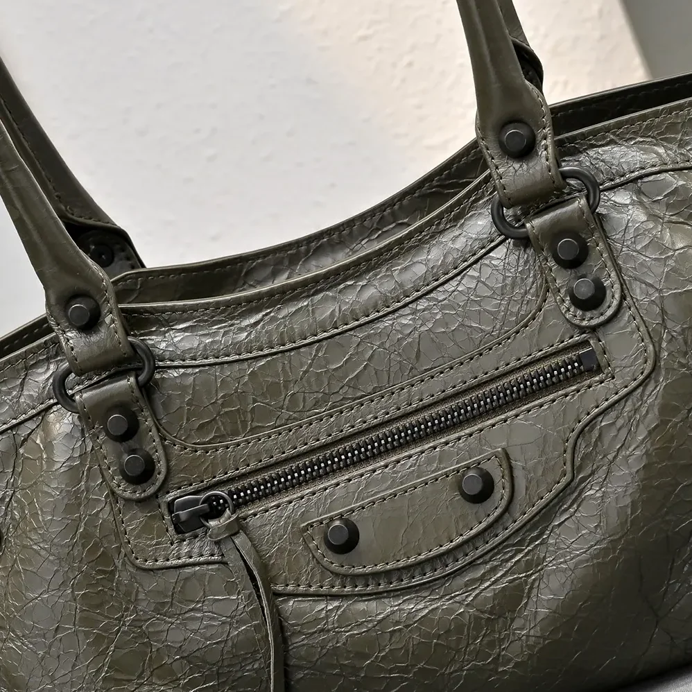 Balenciaga Le City Bag East for Women in West In Army Green Balenciaga Le City Bag East for Women in West In Army Green
