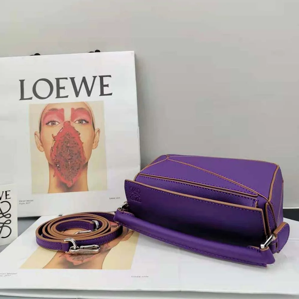 Loewe Mini Puzzle Bag in Classic Calfskin for Women in Purple Loewe Mini Puzzle Bag in Classic Calfskin for Women in Purple