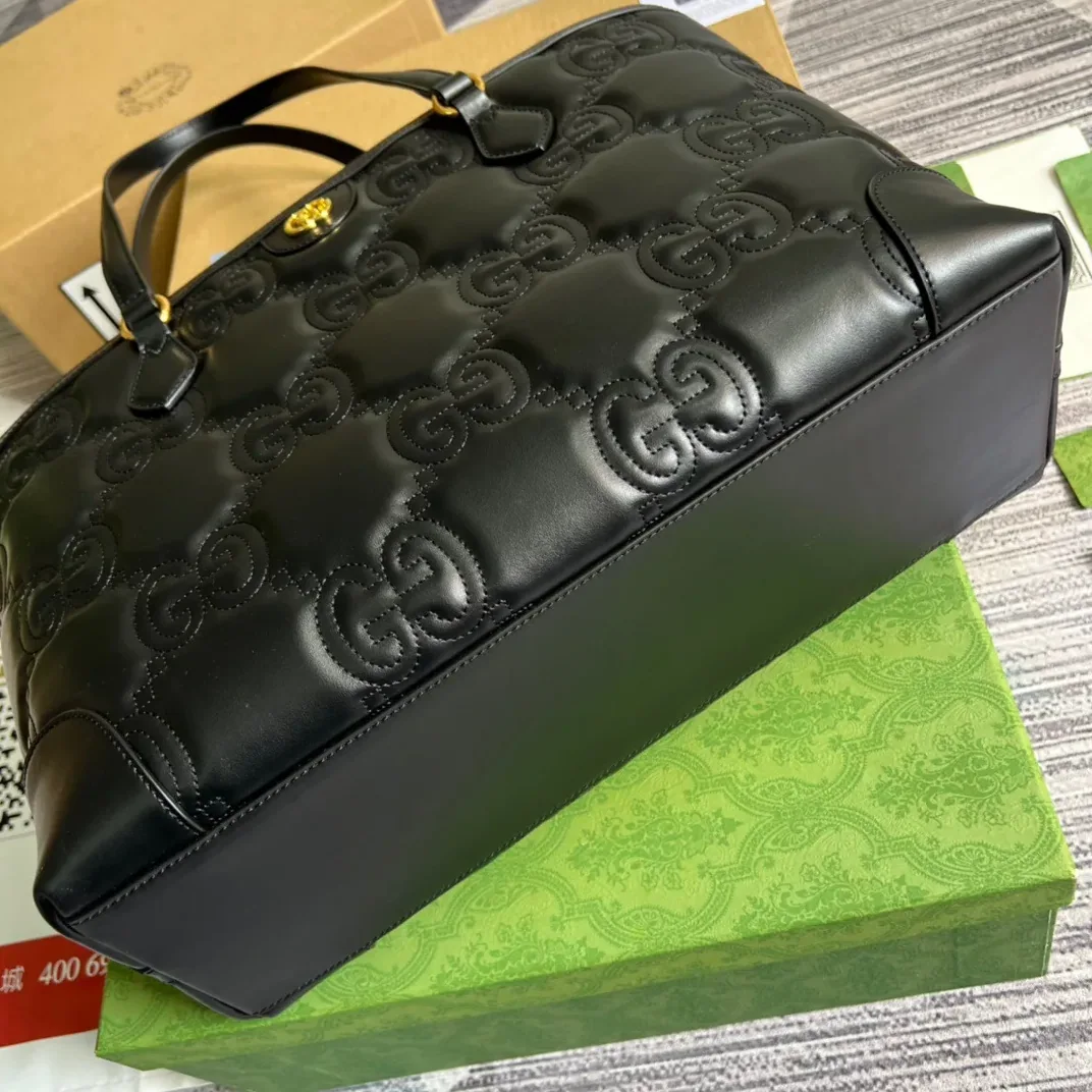 Gucci GG Matelasse Medium Tote Bag / Black Gold Hardware ? UM8IG 1000
