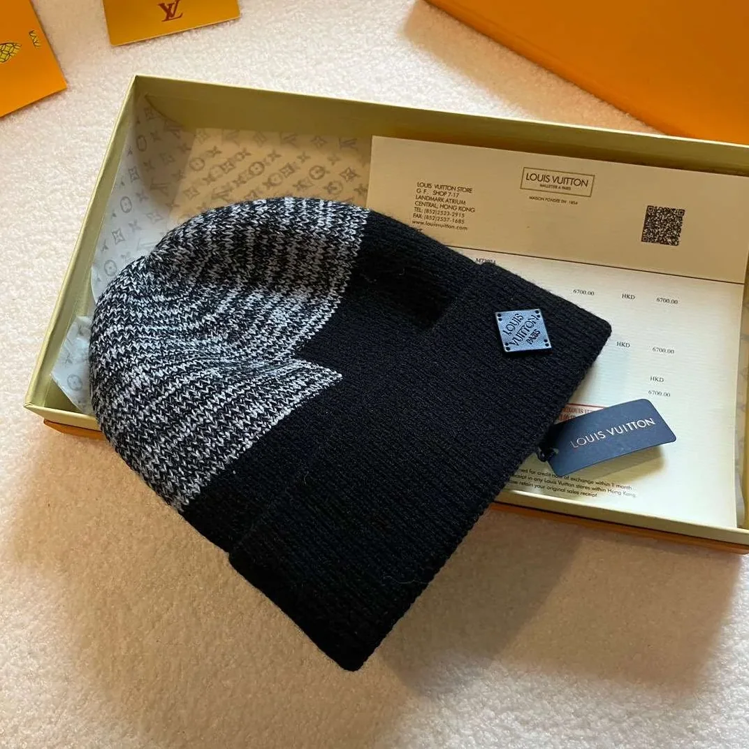 Louis Vuitton Neo Petit Damier Beanie Black Louis Vuitton Neo Petit Damier Beanie Black