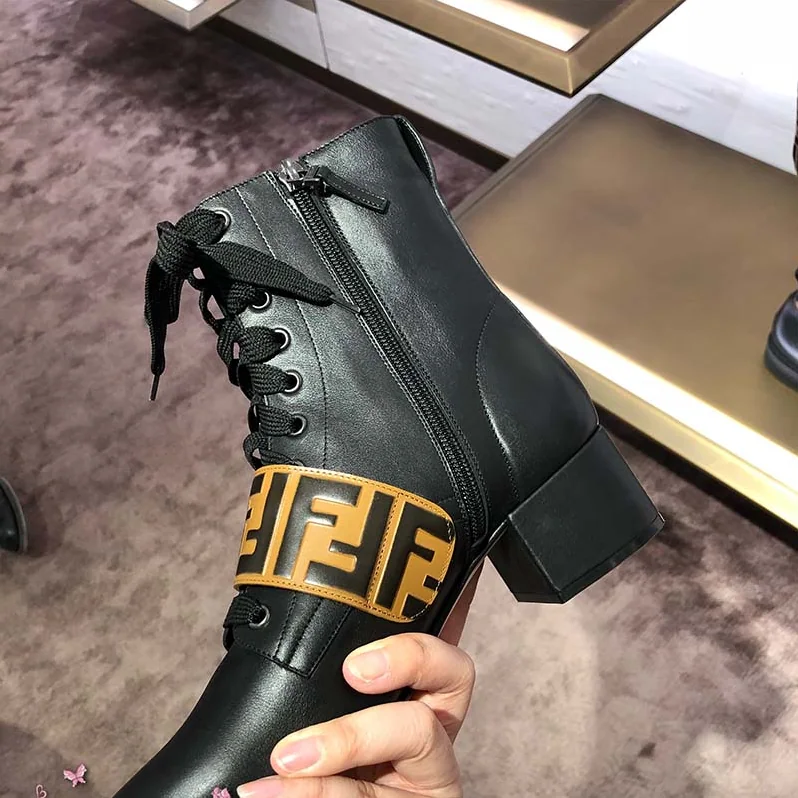 Fendi Shoes Ankle Boots in Calf Leather for Women in Black Fendi Shoes Ankle Boots in Calf Leather for Women in Black