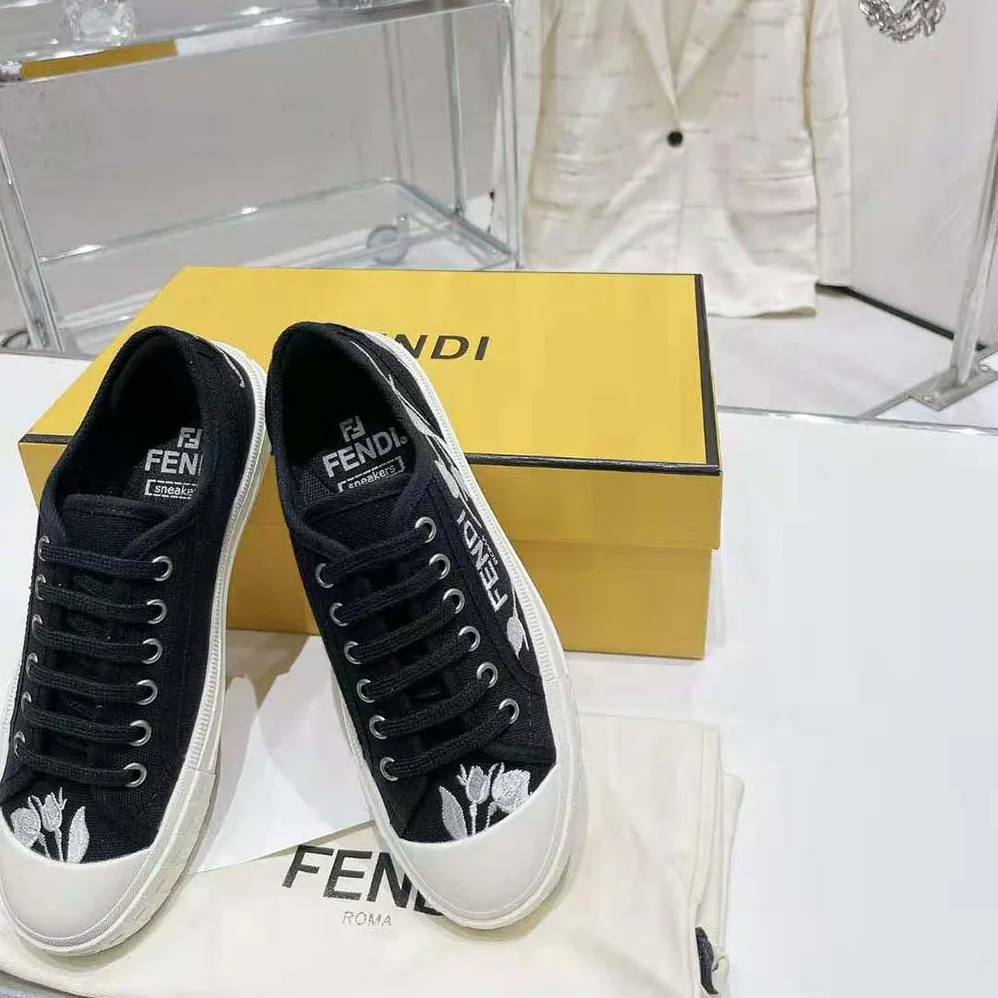 Fendi Domino Black Canvas Low Tops for Men Fendi Domino Black Canvas Low Tops for Men