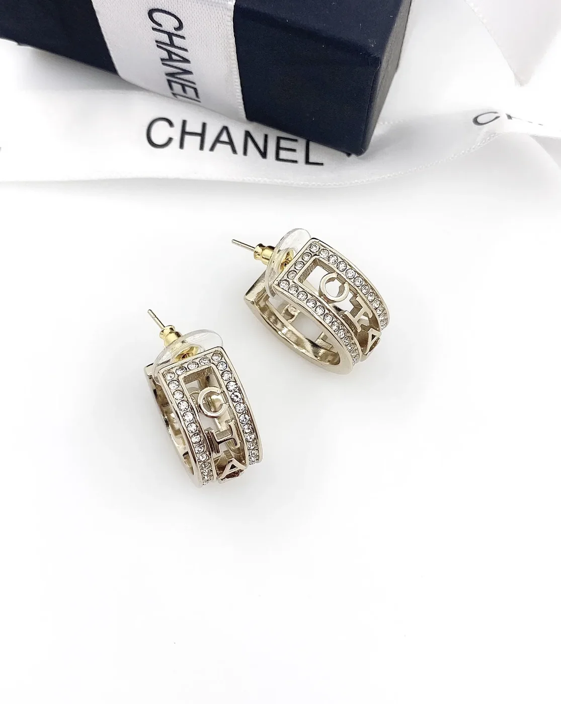 Chanel Engraving The Letter C-H-A-N-E in L Earrings Gold Tone