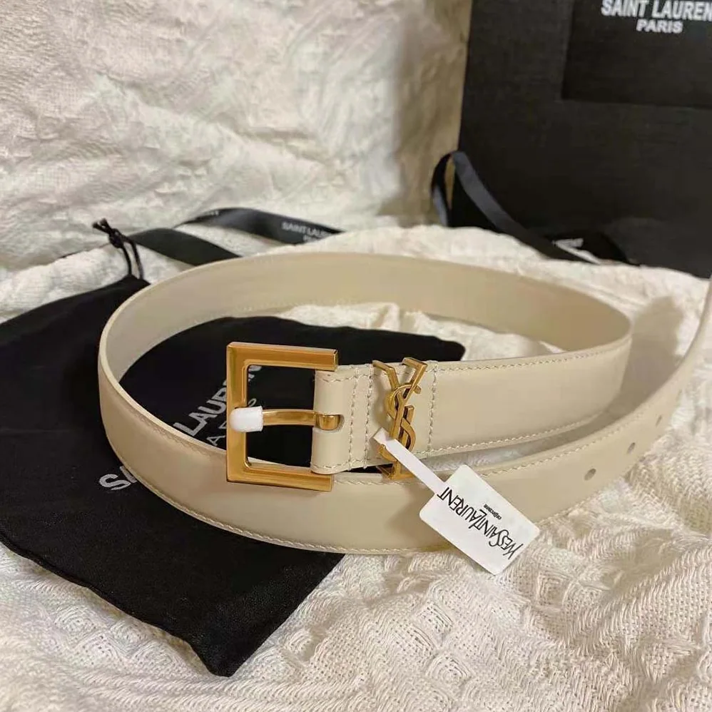 Saint Laurent YSL Cassandre Thin Belt with Square Buckle in Lacquered Leather for Women in Beige Saint Laurent YSL Cassandre Thin Belt with Square Buckle in Lacquered Leather for Women in Beige