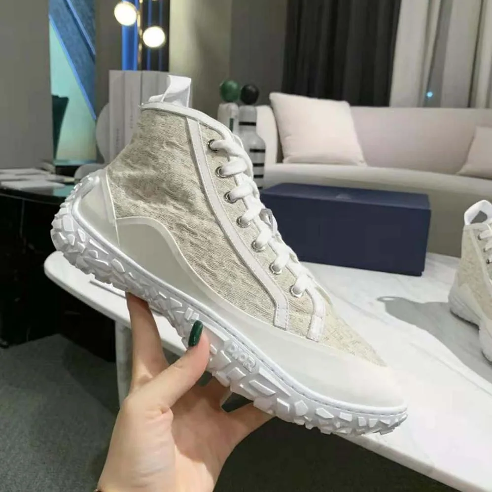 Dior B28 High-top Sneaker Off-White Dior Oblique Jacquard and White Rubber for Unisex