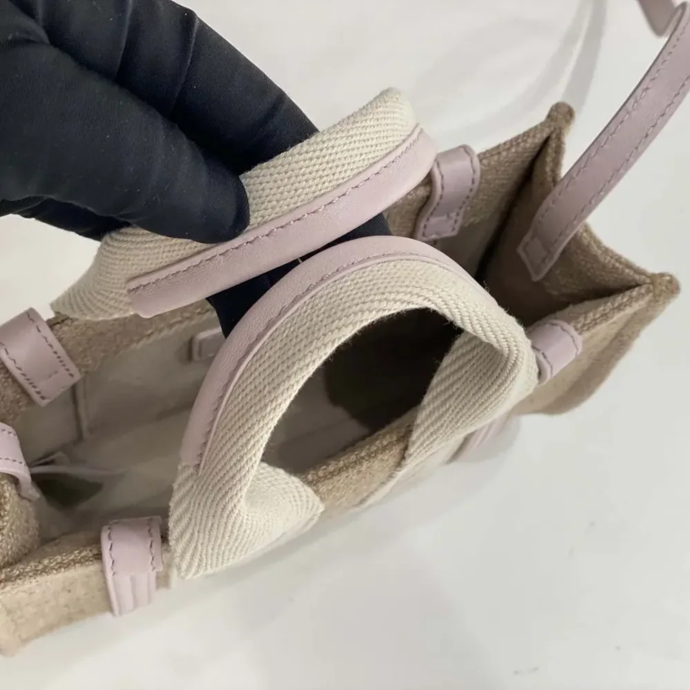 Chloe Mini Woody Tote Bag in Linen & Leather for Women in Pink