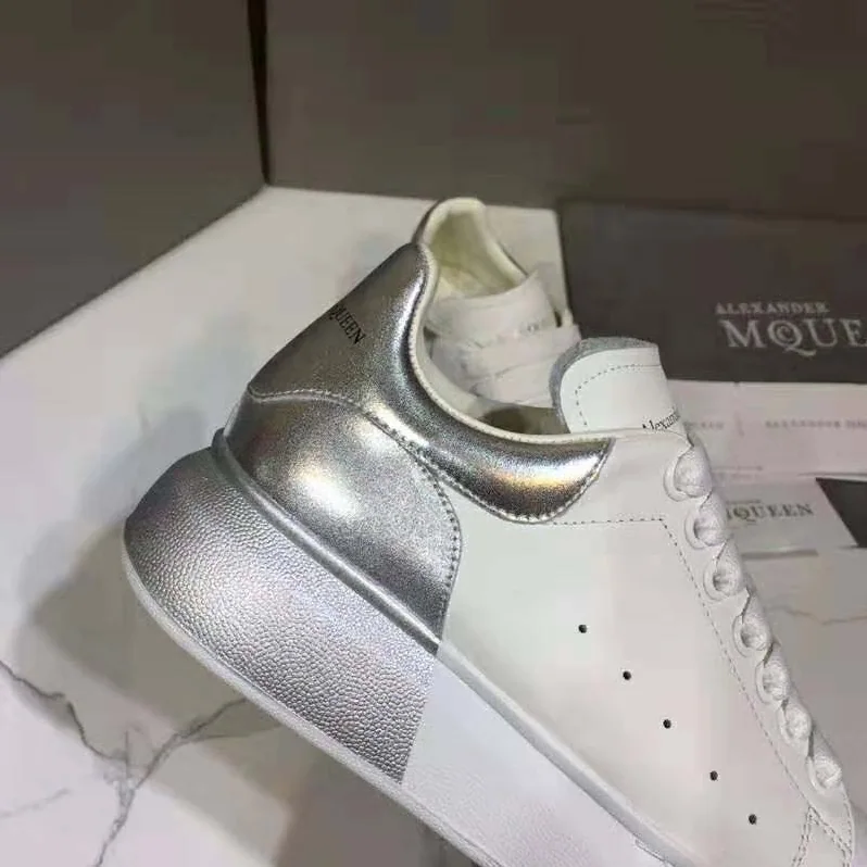 Alexander Mcqueen Oversized Sneaker White Smooth Calf Leather Lace for Women in Up Sneaker Alexander Mcqueen Oversized Sneaker White Smooth Calf Leather Lace for Women in Up Sneaker