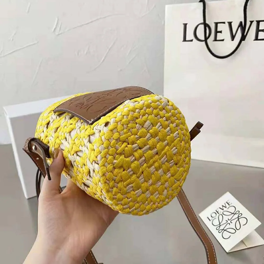 Loewe Cylinder Pocket in Iraca Palm and Calfskin for Women Loewe Cylinder Pocket in Iraca Palm and Calfskin for Women