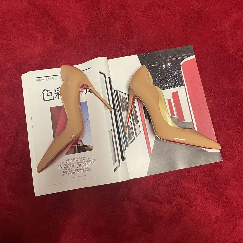 Christian Louboutin Hot Chick 100 mm Pumps Patent Calf Leather Beige for Women Christian Louboutin Hot Chick 100 mm Pumps Patent Calf Leather Beige for Women