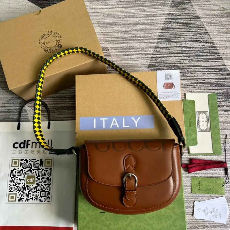 Gucci Aria Shoulder Bag in Brown Gold Hardware