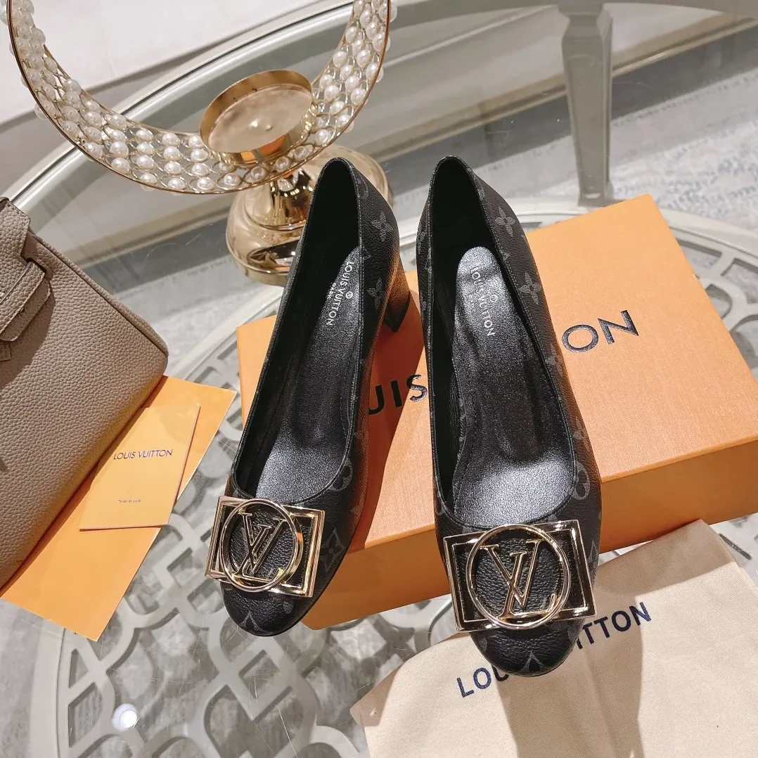 Louis Vuitton Madeleine Pump Beige / Louis Vuitton Madeleine Pump Beige /