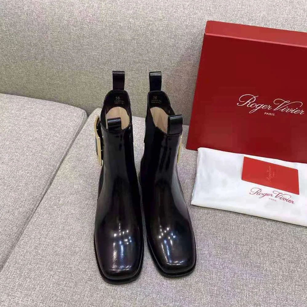 Roger Vivier Tres Vivier Metal Buckle Chelsea Booties in Leather for Women
