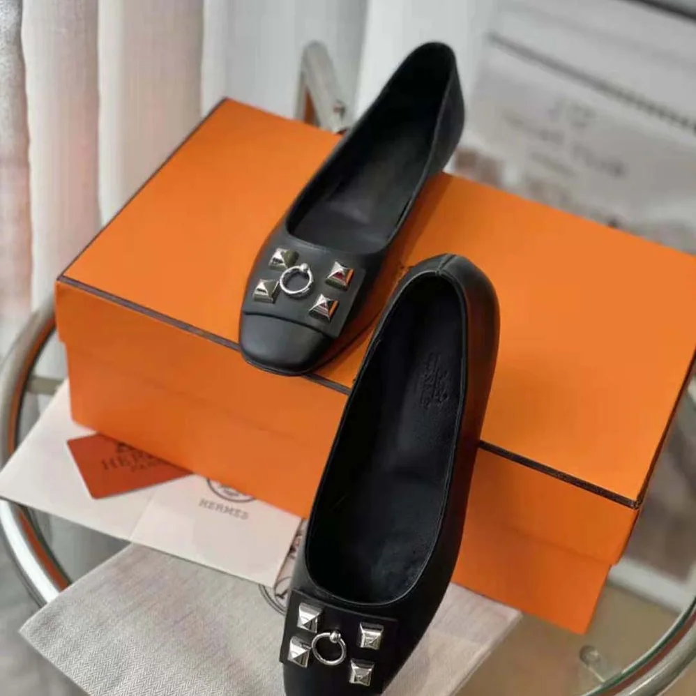 Hermes Danseuse Ballet Flat in Calfskin Leather for Women in Black Hermes Danseuse Ballet Flat in Calfskin Leather for Women in Black