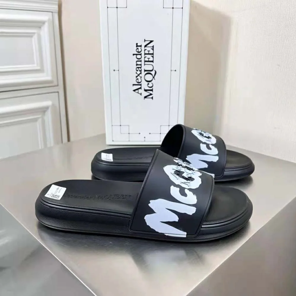 Alexander Mcqueen Mcqueen Graffiti Rubber Pool Slide in Black for Unisex in White