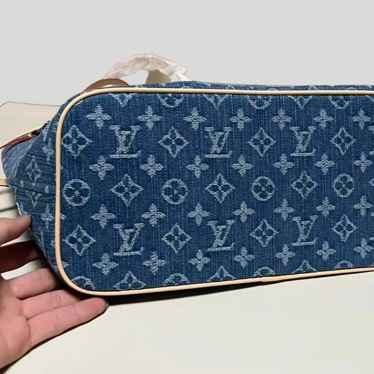 Louis Vuitton Neverfull MM Tote Bag in Blue Denim Gold Hardware