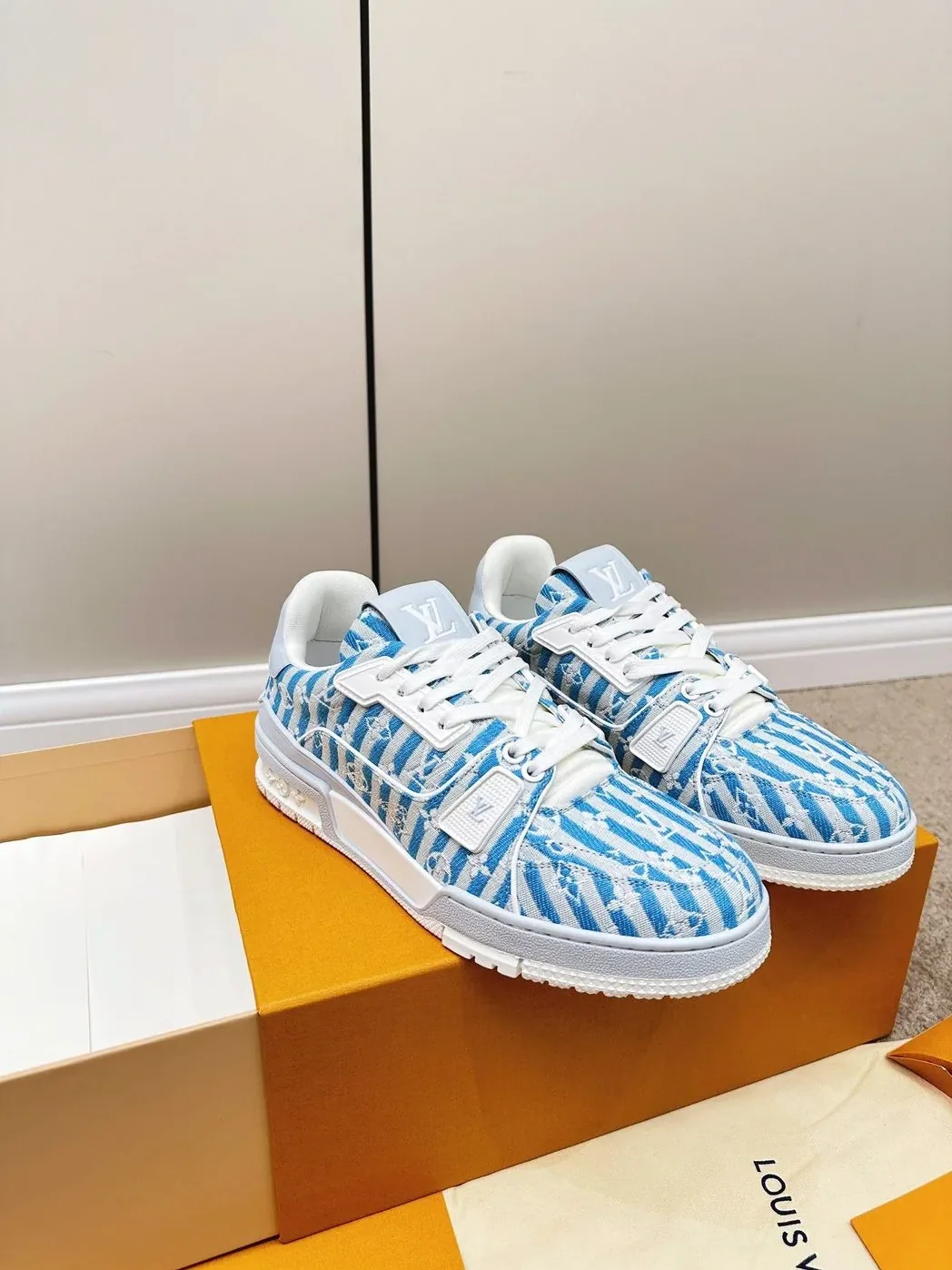 Louis Vuitton Retro Basketball Sneakers Blue Louis Vuitton Retro Basketball Sneakers Blue