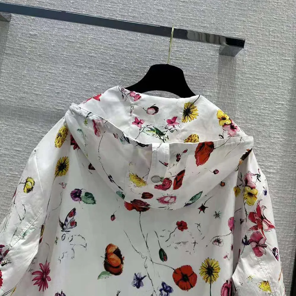 Dior Short for Women in Sleeved Hooded Short Anorak Dior Short for Women in Sleeved Hooded Short Anorak