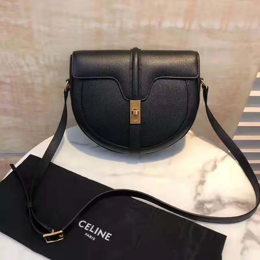 Celine Besace 16 in Grained Calfskin for Women in Black Celine Besace 16 in Grained Calfskin for Women in Black