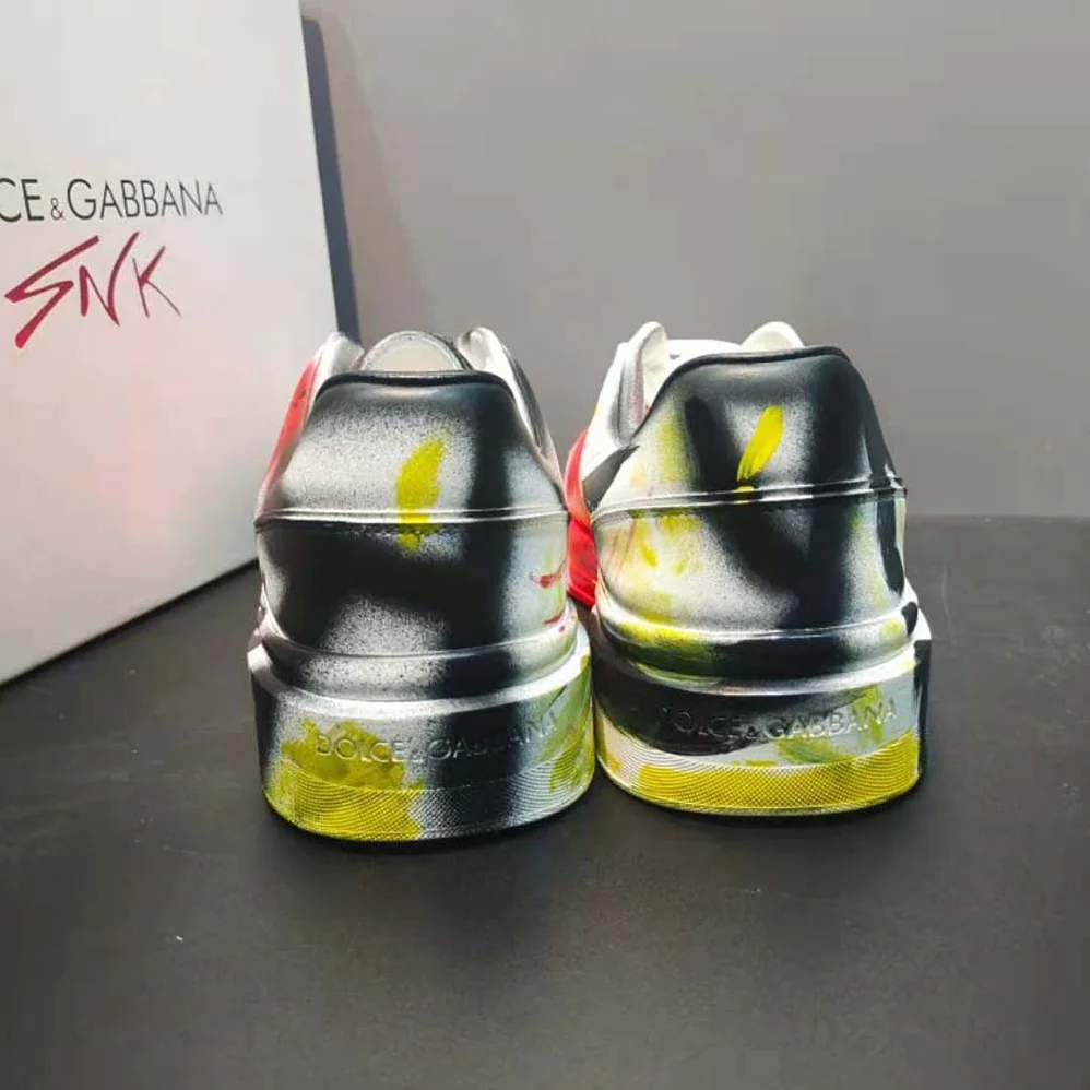 Dolce Gabbana D&G Calfskin New Roma Sneakers with Spray for Unisex in Paint Graffiti Print Dolce Gabbana D&G Calfskin New Roma Sneakers with Spray for Unisex in Paint Graffiti Print