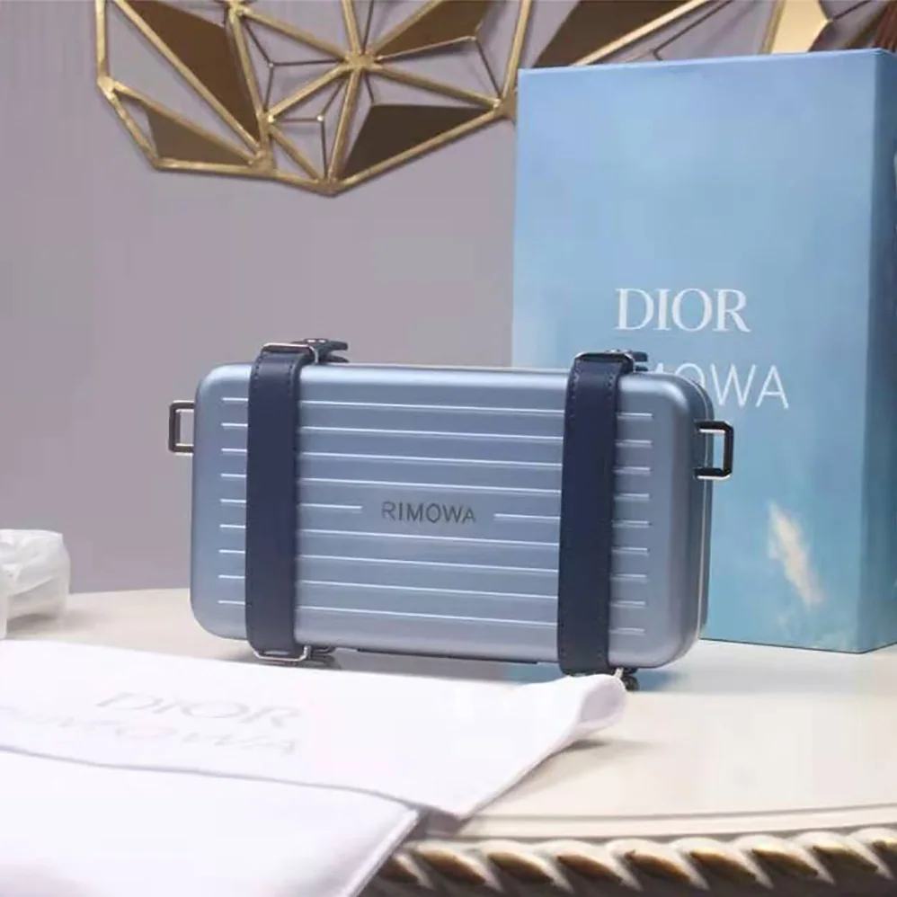 Dior Dior and Rimowa Personal Clutch Aluminum and Grained Calfskin for Men in Blue Dior Dior and Rimowa Personal Clutch Aluminum and Grained Calfskin for Men in Blue