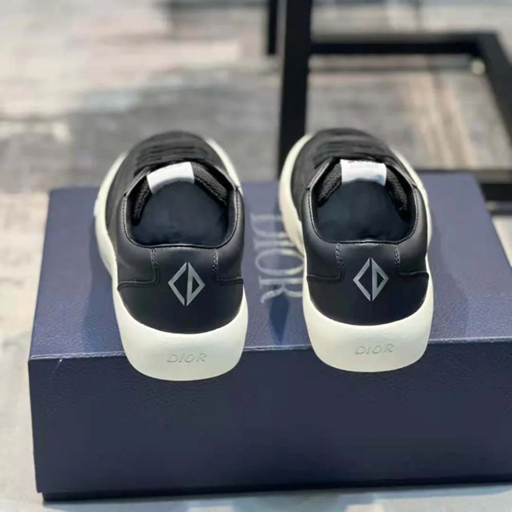 Dior B101 Sneaker Black Smooth Calfskin and Nubuck for Men Dior B101 Sneaker Black Smooth Calfskin and Nubuck for Men