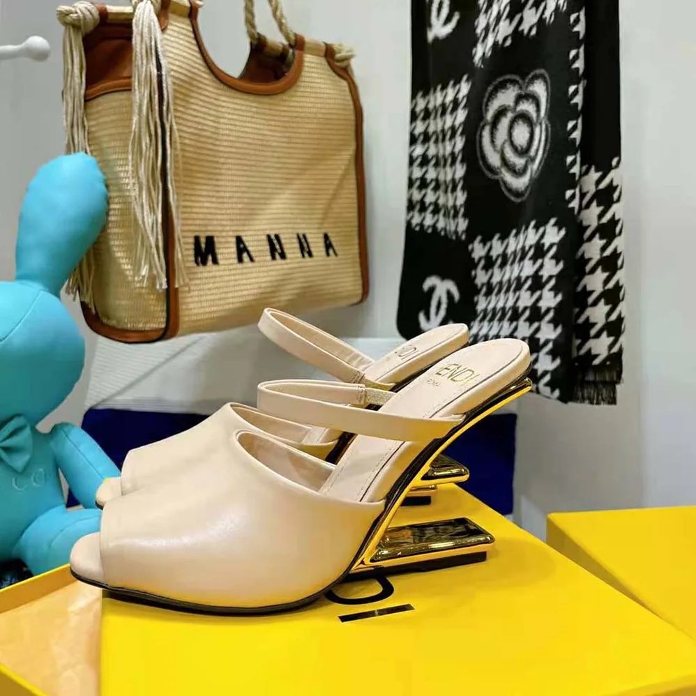 Fendi First Pink Leather High for Women in Heeled Sandals Fendi First Pink Leather High for Women in Heeled Sandals