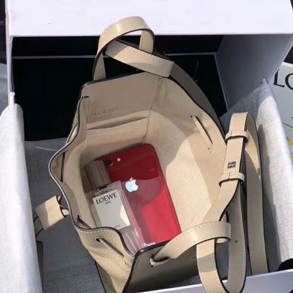 Loewe Hammock Dw Mini Bag in Nappa Calf for Women in White Loewe Hammock Dw Mini Bag in Nappa Calf for Women in White