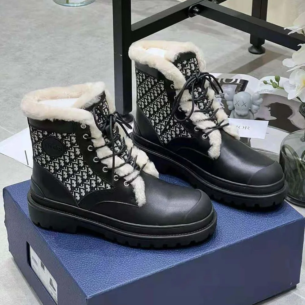 Dior Dior Explorer Ankle Boot Black Smooth Calfskin and Beige and Black Dior Oblique Jacquard for Men
