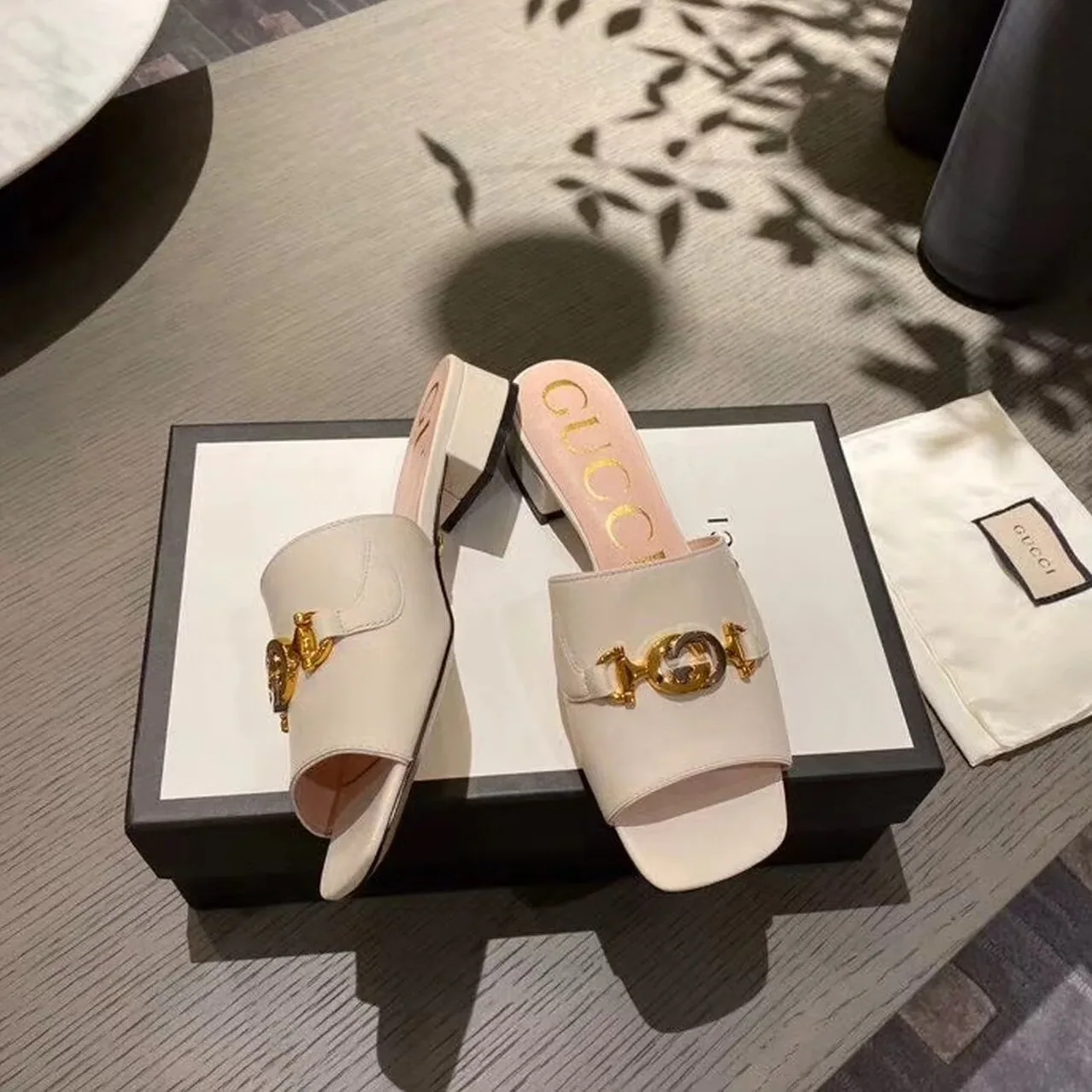 Gucci Gucci Zumi Slide Sandals Beige