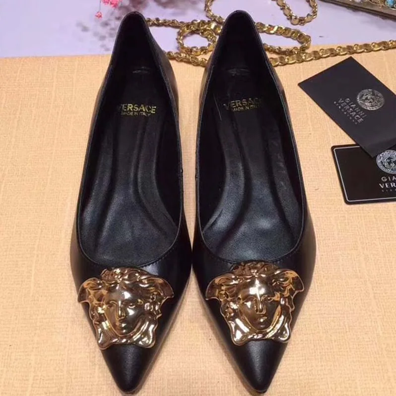 Versace Shoes Palazzo Ballerina Flats 5mm Heel for Women in Black Versace Shoes Palazzo Ballerina Flats 5mm Heel for Women in Black
