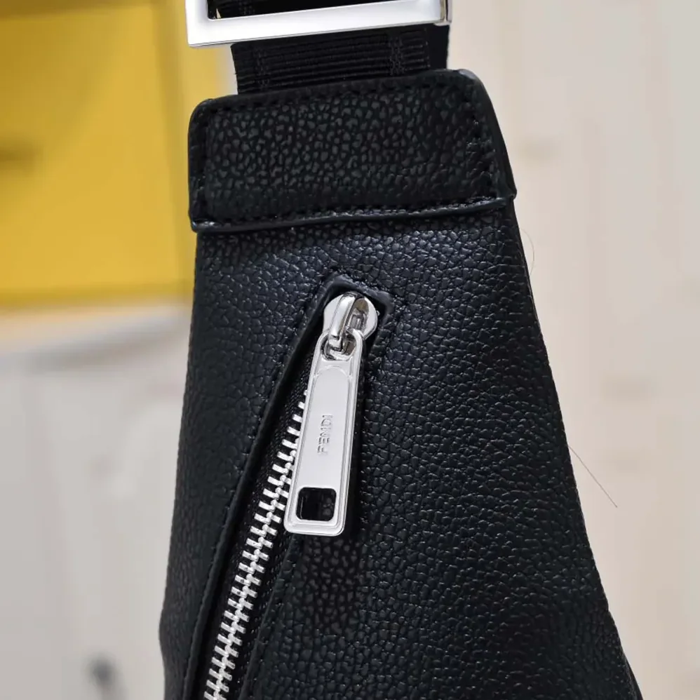 Fendi Roma Leather Fendi Cono One-shoulder Backpack in Black Leather for Men Fendi Roma Leather Fendi Cono One-shoulder Backpack in Black Leather for Men