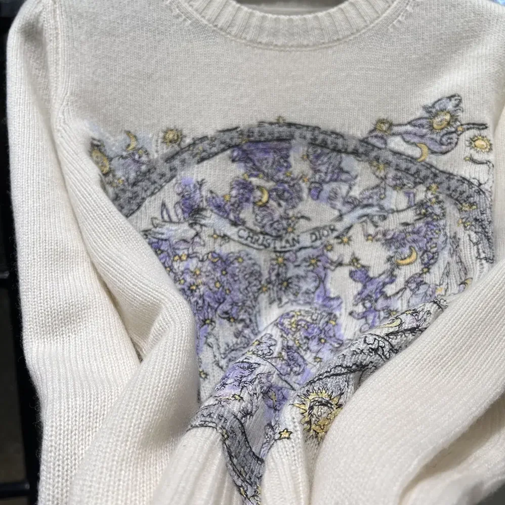 Dior Embroidered Sweater Ecru Cashmere Knit with Blue Dior Night of Dreams Motif for Women Dior Embroidered Sweater Ecru Cashmere Knit with Blue Dior Night of Dreams Motif for Women