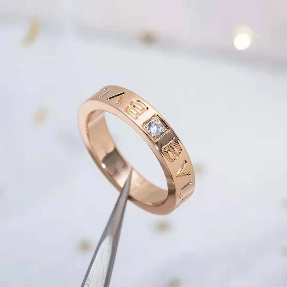 Bvlgari Bvlgari Bvlgari Ring 18 KT Rose Gold Ring with Diamond for Women in Gold Bvlgari Bvlgari Bvlgari Ring 18 KT Rose Gold Ring with Diamond for Women in Gold