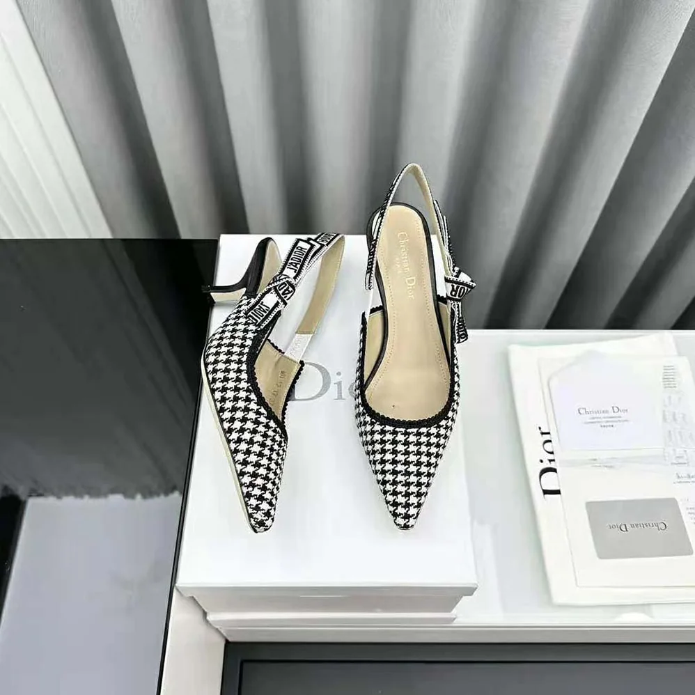 Dior J'Adior Slingback Pump Black and White Micro for Women in Houndstooth Embroidered Cotton Dior J'Adior Slingback Pump Black and White Micro for Women in Houndstooth Embroidered Cotton