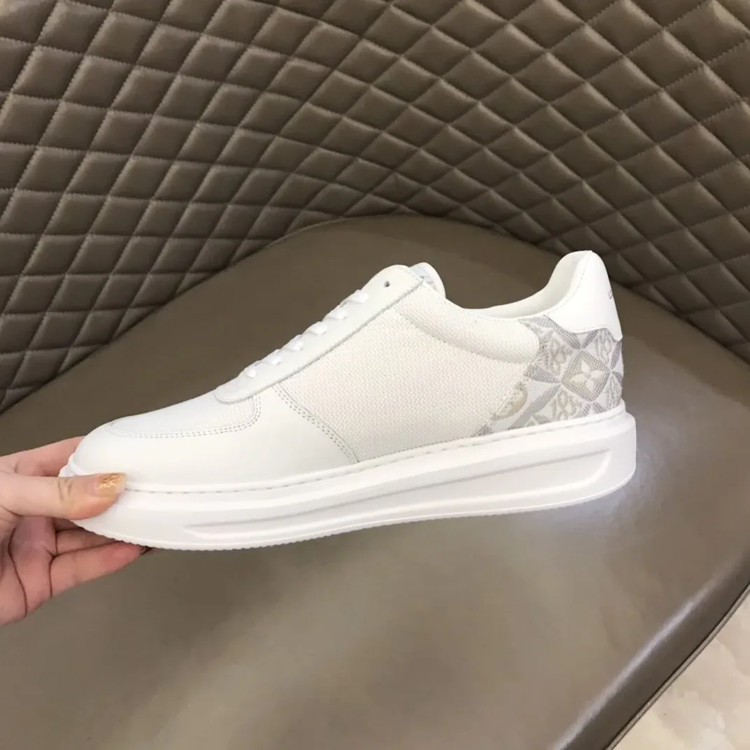 Louis Vuitton Rivoli Sneaker Monogram Metallic Canvas White Louis Vuitton Rivoli Sneaker Monogram Metallic Canvas White