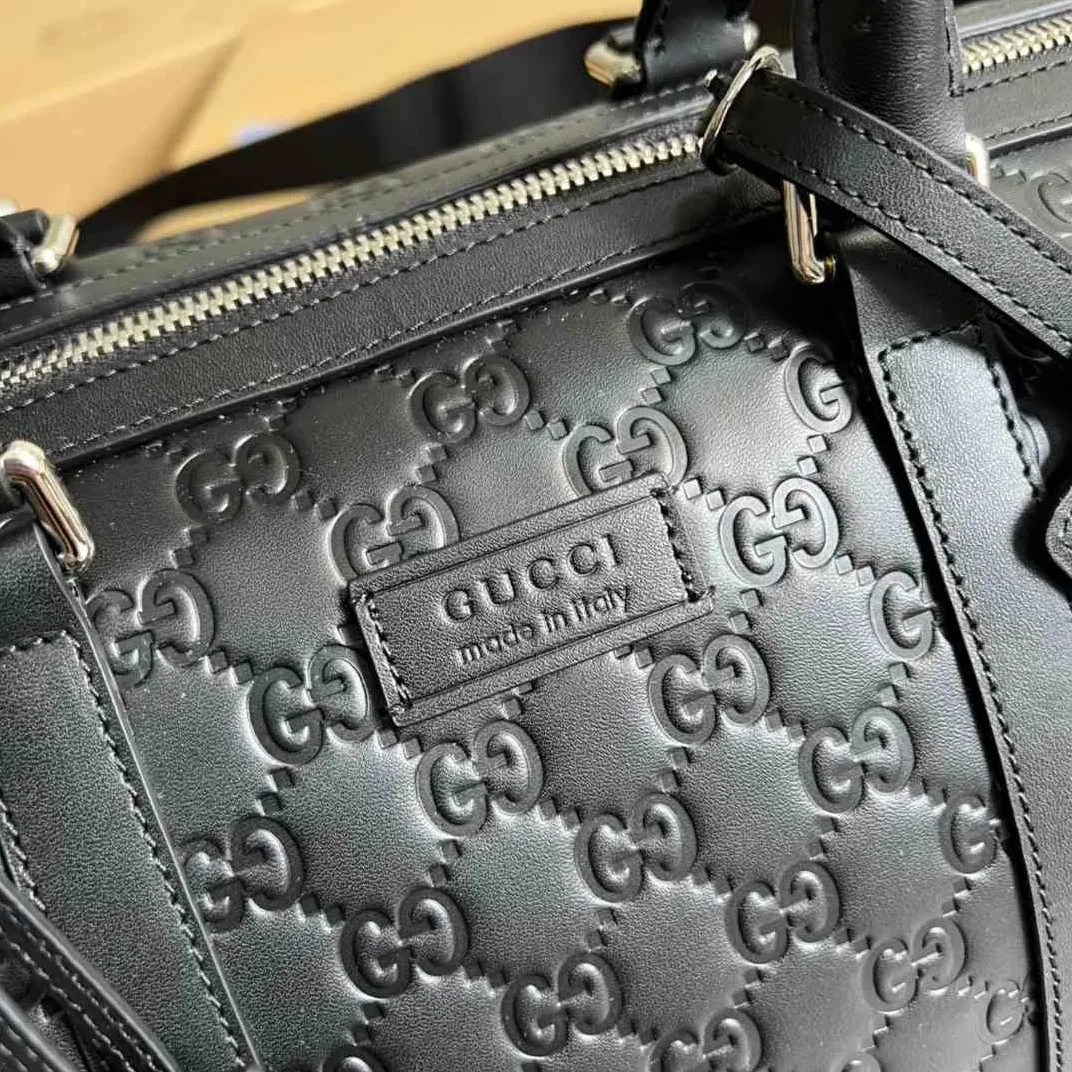 Gucci Gg Black Carry in On Duffle Black /
