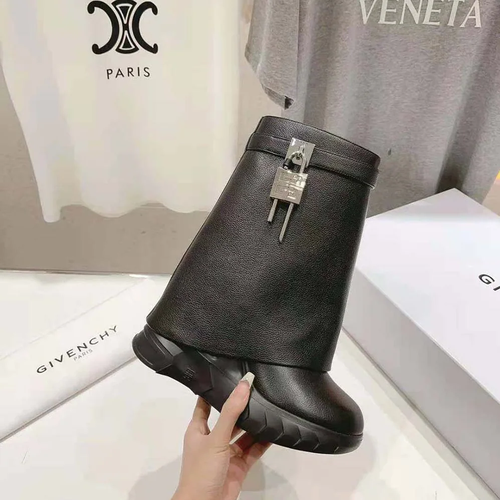 Givenchy Shark Lock Biker Ankle Boots in Grained Leather for Women in Black Givenchy Shark Lock Biker Ankle Boots in Grained Leather for Women in Black