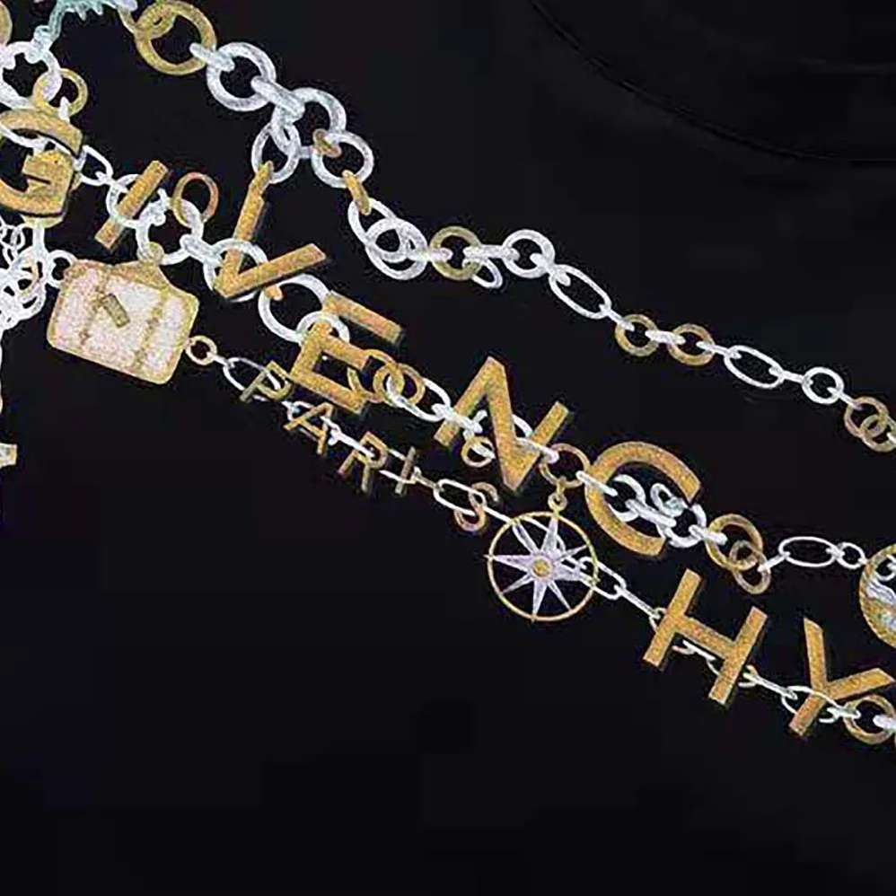 Givenchy Charms Masculine T-shirt for Women in Black