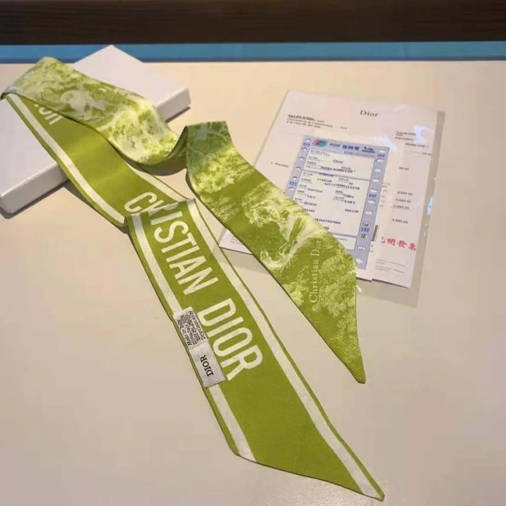 Dior Toile DE Jouy Reverse Mitzah Scarf Silk Twill for Women in Lime Dior Toile DE Jouy Reverse Mitzah Scarf Silk Twill for Women in Lime