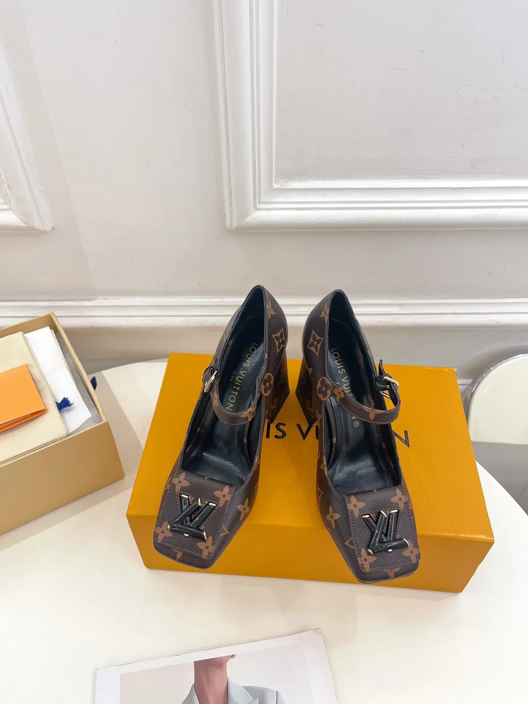 Louis Vuitton Pump Brown 9.5/ Louis Vuitton Pump Brown 9.5/
